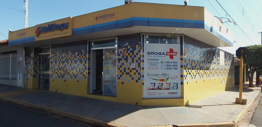Fachada da Drogaria Droga Mais em Novo Horizonte - Farmácia de confiança